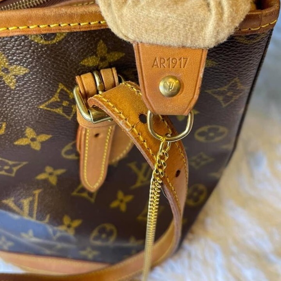 LV Bucket PM Monogram Canvas - Picture 2 of 9